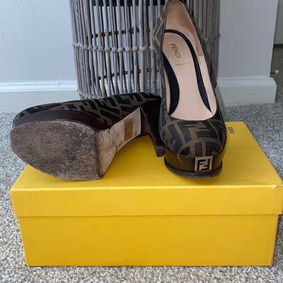 Fendi Pumps - Picture 6 of 14